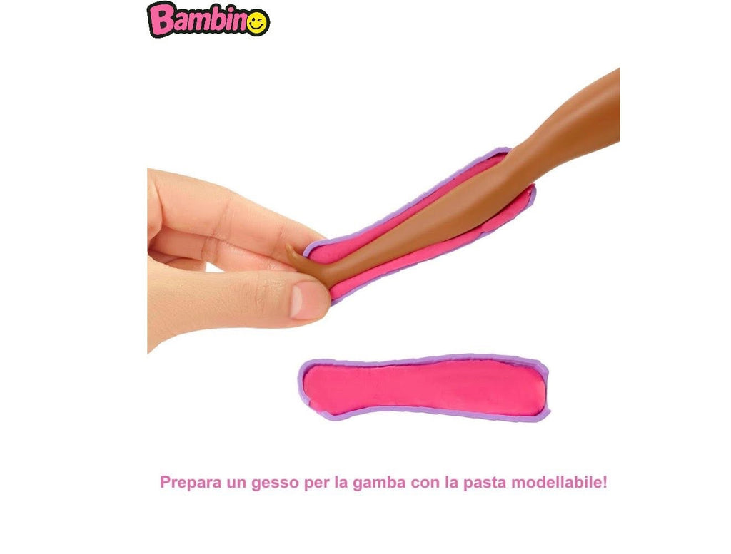 La Barbie Fast Cast Clinic Playset.